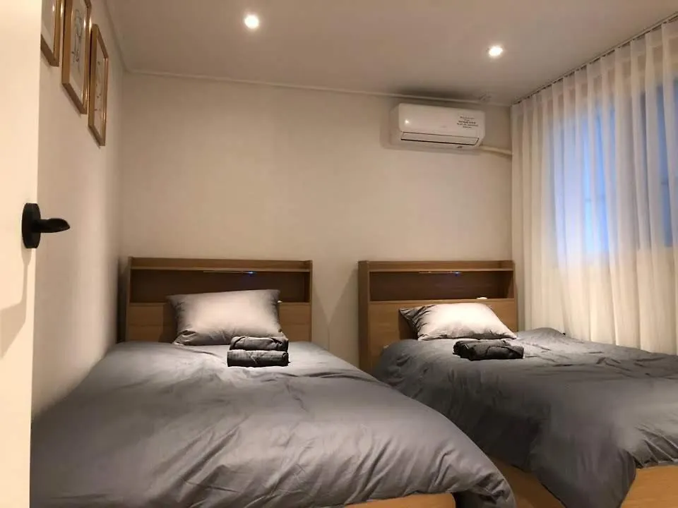 Complace D Seoul